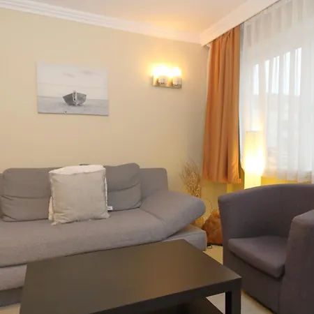Haus Sarah 03 Апартаменты *